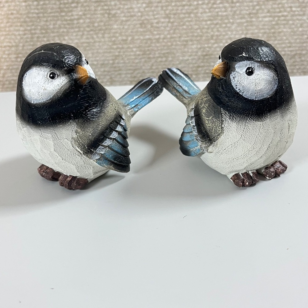 Gray & Blue Chickadee Looking‎ Right and Left 2" Spring Bird